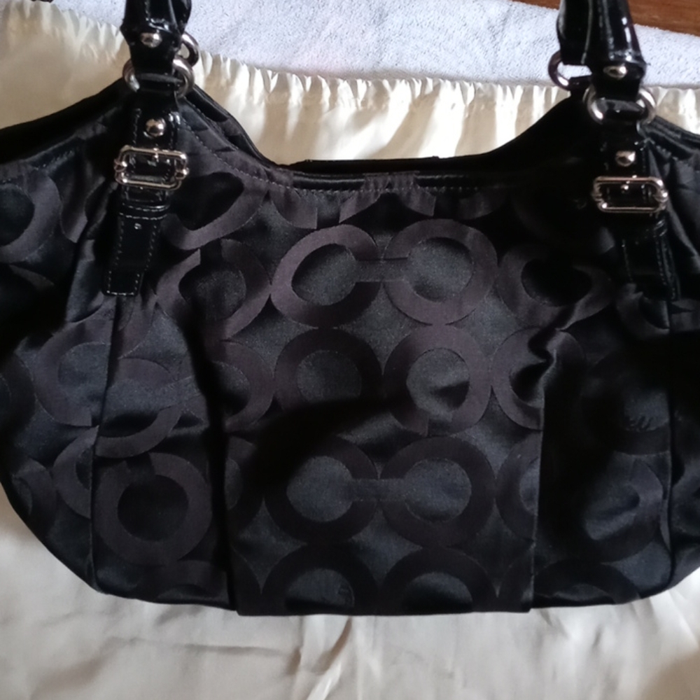 Coach purse - Picture 3 of 8